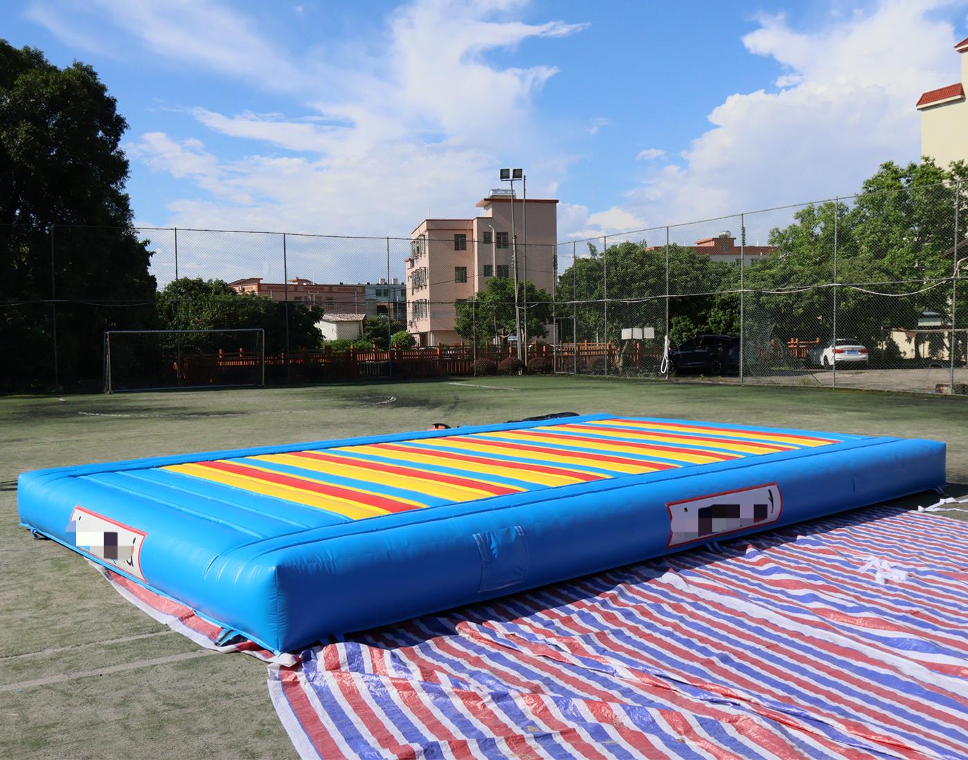 Inflatable Bounce Pad for Gym  - Kids Outdoor Jump House recension och pris